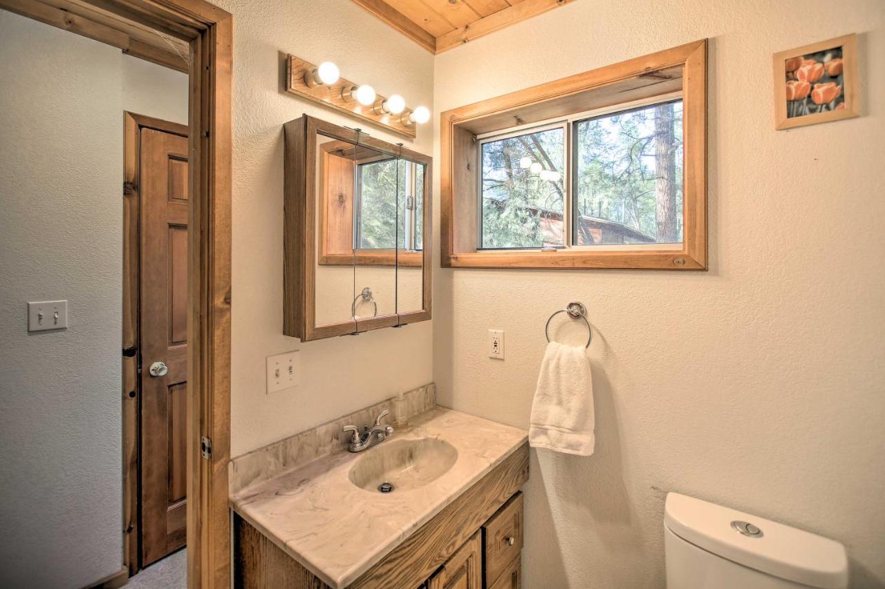 Peaceful And Idyllic Forest Cabin With Pool Table Pine Mountain Club Exterior photo